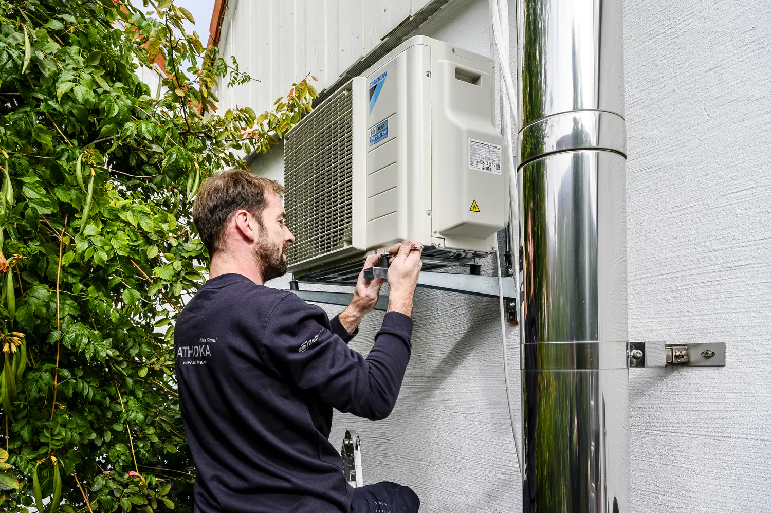 daikin-installation-wiesehahn-positionierung-aussengeraet